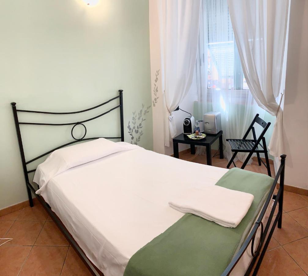 Affittacamere Virginia'S Rooms Genua Buitenkant foto