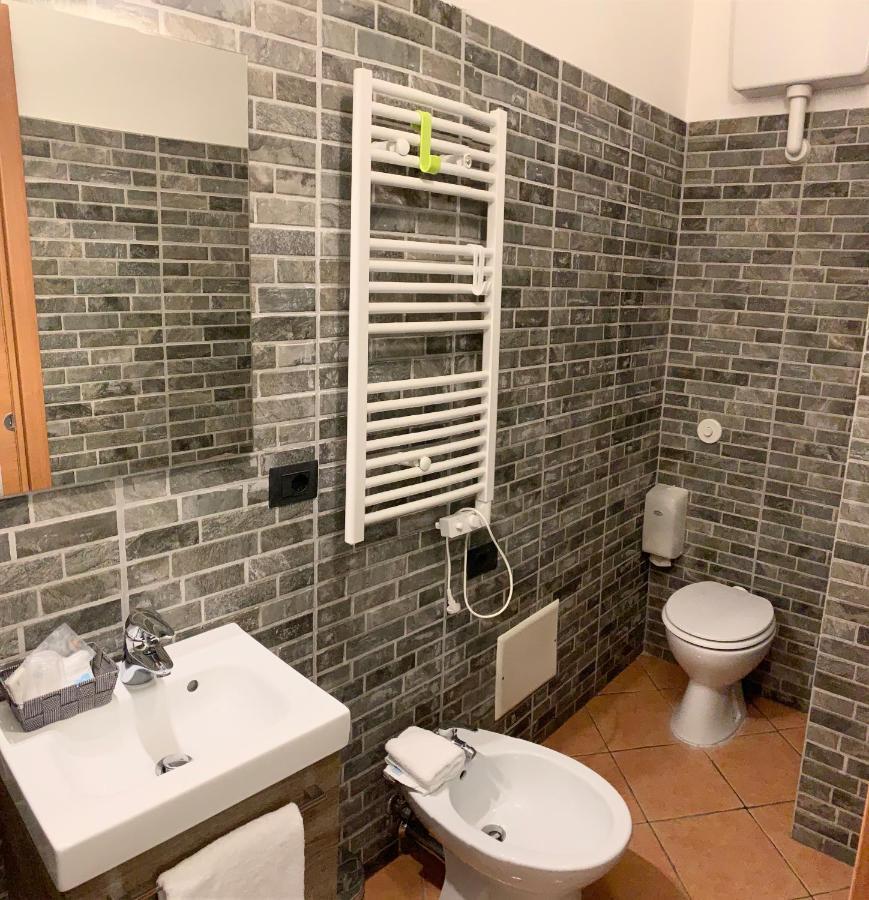 Affittacamere Virginia'S Rooms Genua Buitenkant foto