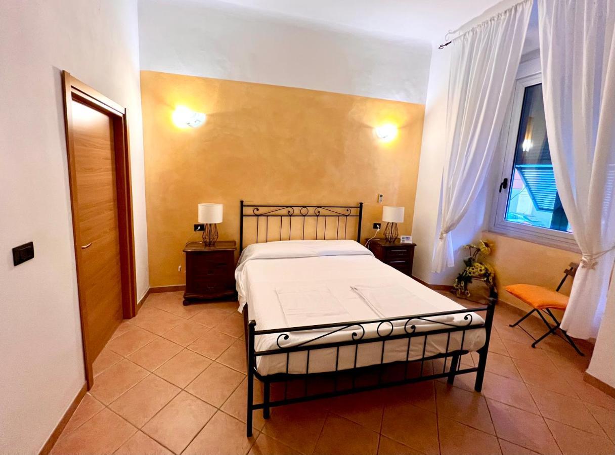 Affittacamere Virginia'S Rooms Genua Buitenkant foto